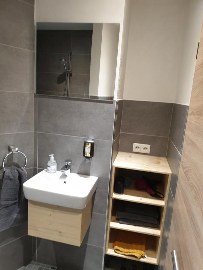 Beim Hooch. Lisbeth Apartment Brucktal Luaran gambar